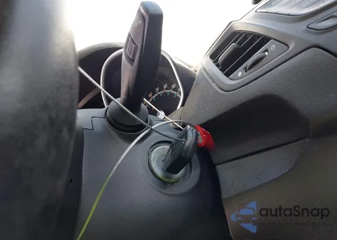 2015 Ford Fiesta Se z USA, uszkodzony, nr VIN 3FADP4BJ6FM198606